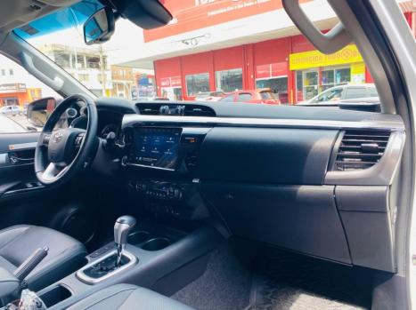 TOYOTA Hilux Caminhonete 2.8 16V SRX PLUS 4X4 TURBO DIESEL CABINE DUPLA AUTOMTICO, Foto 14