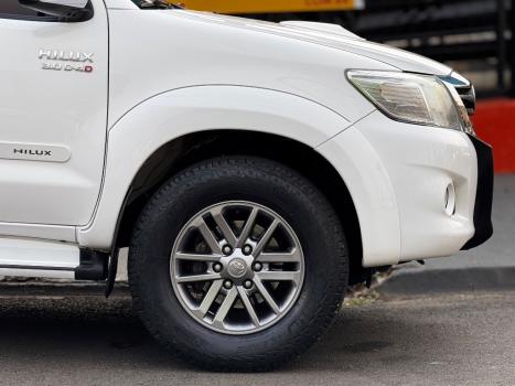 TOYOTA Hilux Caminhonete 3.0 4P 4X4 SRV TURBO DIESEL TOP CABINE DUPLA AUTOMTICO, Foto 12