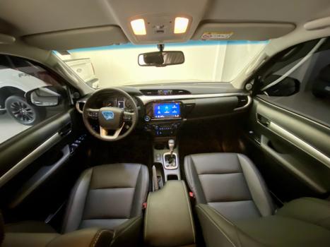 TOYOTA Hilux Caminhonete 2.8 16V SRV 4X4 DIESEL CABINE DUPLA AUTOMTICO, Foto 10