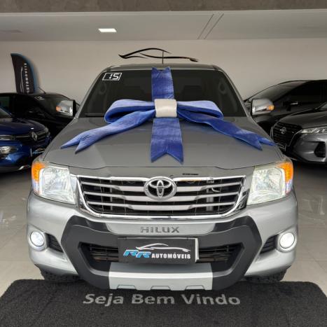 TOYOTA Hilux Caminhonete 2.7 16V 4P SRV FLEX CABINE DUPLA AUTOMÁTICO, Foto 2 TOYOTA Hilux Caminhonete 2.7 16V 4P SRV FLEX CABINE DUPLA AUTOMÁTICO, Foto 2