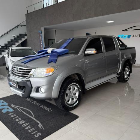 TOYOTA Hilux Caminhonete 2.7 16V 4P SRV FLEX CABINE DUPLA AUTOMÁTICO, Foto 3 TOYOTA Hilux Caminhonete 2.7 16V 4P SRV FLEX CABINE DUPLA AUTOMÁTICO, Foto 3
