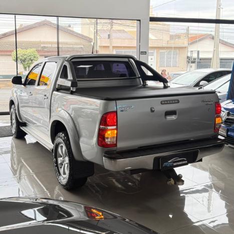 TOYOTA Hilux Caminhonete 2.7 16V 4P SRV FLEX CABINE DUPLA AUTOMÁTICO, Foto 4 TOYOTA Hilux Caminhonete 2.7 16V 4P SRV FLEX CABINE DUPLA AUTOMÁTICO, Foto 4