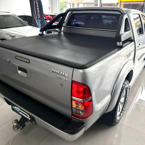 TOYOTA Hilux Caminhonete 2.7 16V 4P SRV FLEX CABINE DUPLA AUTOMÁTICO, Foto 16 TOYOTA Hilux Caminhonete 2.7 16V 4P SRV FLEX CABINE DUPLA AUTOMÁTICO, Foto 16