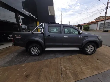 TOYOTA Hilux Caminhonete 3.0 16V 4P 4X4 SRV TURBO DIESEL, Foto 4