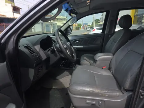 TOYOTA Hilux Caminhonete 3.0 16V 4P 4X4 SRV TURBO DIESEL, Foto 13