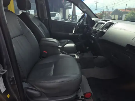 TOYOTA Hilux Caminhonete 3.0 16V 4P 4X4 SRV TURBO DIESEL, Foto 14