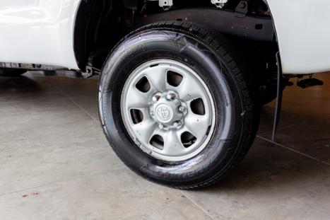 TOYOTA Hilux Caminhonete 3.0 4X4 TURBO DIESEL CABINE SIMPLES, Foto 12