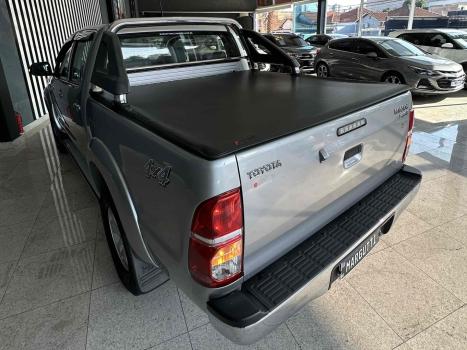TOYOTA Hilux Caminhonete 2.7 16V 4P SRV FLEX 4X4  CABINE DUPLA AUTOMTICO, Foto 9
