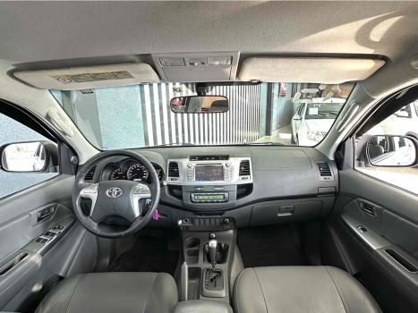 TOYOTA Hilux Caminhonete 2.7 16V 4P SRV FLEX 4X4  CABINE DUPLA AUTOMTICO, Foto 12