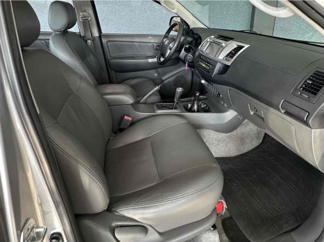 TOYOTA Hilux Caminhonete 2.7 16V 4P SRV FLEX 4X4  CABINE DUPLA AUTOMTICO, Foto 13