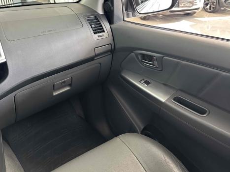 TOYOTA Hilux Caminhonete 2.7 16V 4P SRV FLEX 4X4  CABINE DUPLA AUTOMTICO, Foto 17