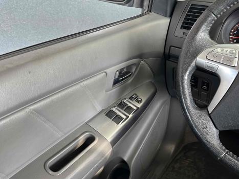 TOYOTA Hilux Caminhonete 2.7 16V 4P SRV FLEX 4X4  CABINE DUPLA AUTOMTICO, Foto 19