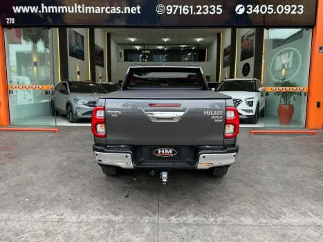 TOYOTA Hilux Caminhonete 2.8 16V SRX PLUS 4X4 TURBO DIESEL CABINE DUPLA AUTOMTICO, Foto 10