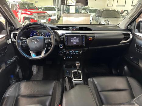 TOYOTA Hilux Caminhonete 2.8 16V SRX 4X4 TURBO DIESEL CABINE DUPLA AUTOMTICO, Foto 9