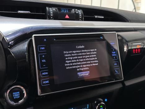 TOYOTA Hilux Caminhonete 2.8 16V SRX 4X4 TURBO DIESEL CABINE DUPLA AUTOMTICO, Foto 16