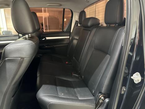 TOYOTA Hilux Caminhonete 2.8 16V SRX 4X4 TURBO DIESEL CABINE DUPLA AUTOMTICO, Foto 18