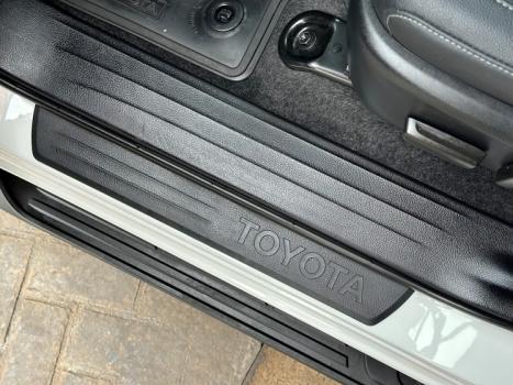 TOYOTA Hilux Caminhonete 2.8 16V SRV 4X4 DIESEL CABINE DUPLA AUTOMTICO, Foto 10