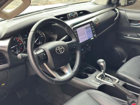 TOYOTA Hilux Caminhonete 2.8 16V SRV 4X4 DIESEL CABINE DUPLA AUTOMTICO, Foto 11
