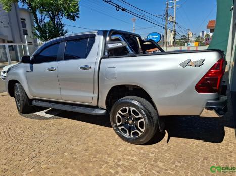 TOYOTA Hilux Caminhonete 2.8 16V SRX 4X4 DIESEL CABINE DUPLA AUTOMTICO, Foto 11