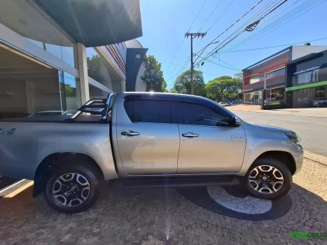 TOYOTA Hilux Caminhonete 2.8 16V SRX 4X4 DIESEL CABINE DUPLA AUTOMTICO, Foto 15