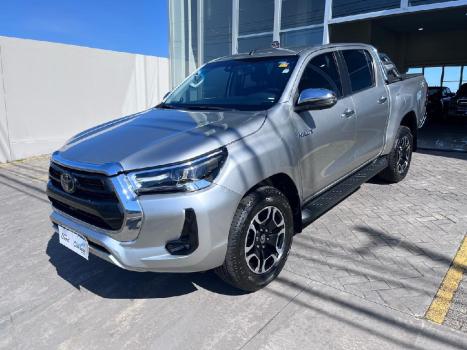 TOYOTA Hilux Caminhonete 2.8 16V 4P SRX DIESEL CABINE DUPLA, Foto 1