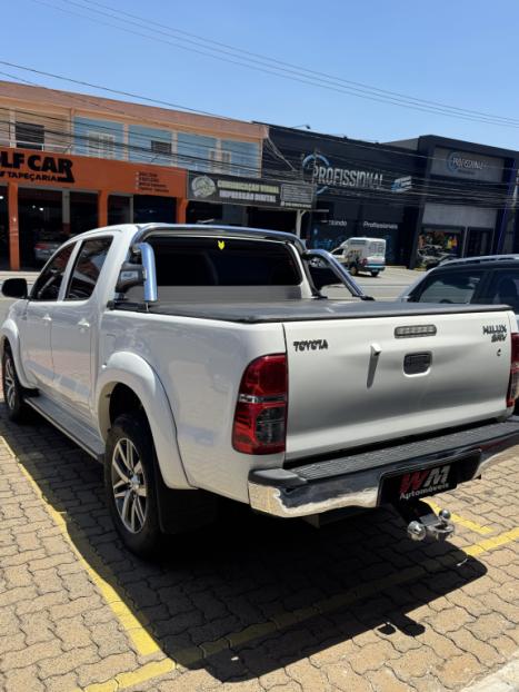 TOYOTA Hilux Caminhonete 2.7 16V 4P SRV FLEX CABINE DUPLA AUTOMTICO, Foto 12