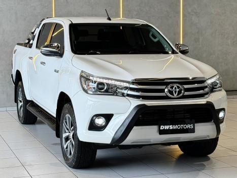 TOYOTA Hilux Caminhonete 2.8 16V SRX 4X4 DIESEL CABINE DUPLA AUTOMTICO, Foto 4