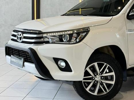 TOYOTA Hilux Caminhonete 2.8 16V SRX 4X4 DIESEL CABINE DUPLA AUTOMTICO, Foto 7