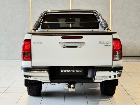 TOYOTA Hilux Caminhonete 2.8 16V SRX 4X4 DIESEL CABINE DUPLA AUTOMTICO, Foto 10