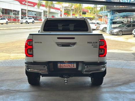 TOYOTA Hilux Caminhonete 2.8 16V SRX PLUS 4X4 TURBO DIESEL CABINE DUPLA AUTOMTICO, Foto 6