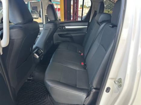 TOYOTA Hilux Caminhonete 2.8 16V SRX PLUS 4X4 TURBO DIESEL CABINE DUPLA AUTOMTICO, Foto 13
