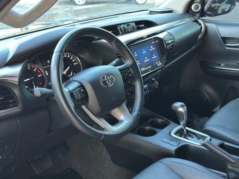 TOYOTA Hilux Caminhonete 2.8 16V SRX 4X4 DIESEL CABINE DUPLA AUTOMTICO, Foto 9