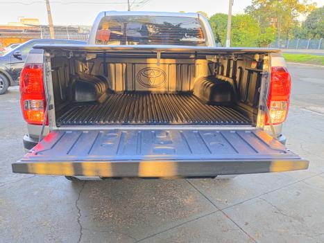 TOYOTA Hilux Caminhonete 2.8 16V SRV 4X4 DIESEL CABINE DUPLA AUTOMTICO, Foto 18