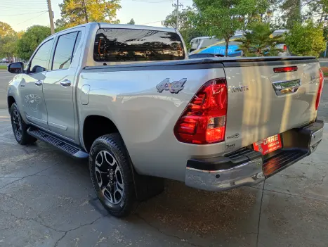 TOYOTA Hilux Caminhonete 2.8 16V SRV 4X4 DIESEL CABINE DUPLA AUTOMTICO, Foto 6