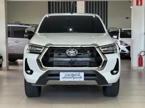 TOYOTA Hilux Caminhonete 2.8 16V SRX 4X4 TURBO DIESEL CABINE DUPLA AUTOMTICO, Foto 1