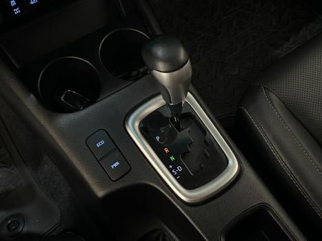 TOYOTA Hilux Caminhonete 2.8 16V SRX 4X4 TURBO DIESEL CABINE DUPLA AUTOMTICO, Foto 17