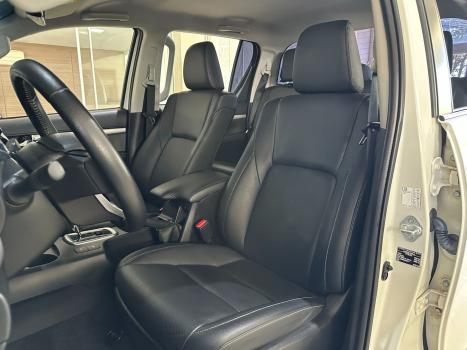 TOYOTA Hilux Caminhonete 2.8 16V SRX 4X4 TURBO DIESEL CABINE DUPLA AUTOMTICO, Foto 19