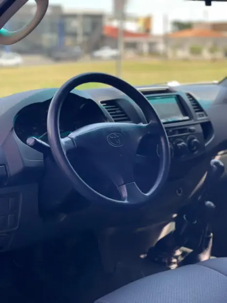 TOYOTA Hilux Caminhonete 3.0 4X4 TURBO DIESEL CABINE SIMPLES, Foto 13