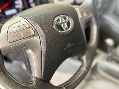 TOYOTA Hilux Caminhonete 2.7 16V 4P SRV FLEX CABINE DUPLA AUTOMTICO, Foto 8
