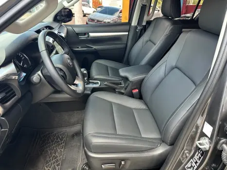 TOYOTA Hilux Caminhonete 2.8 16V SRV 4X4 DIESEL CABINE DUPLA AUTOM�TICO, Foto 14