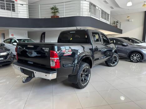 TOYOTA Hilux Caminhonete 3.0 4P SR 4X4 TURBO DIESEL CABINE DUPLA AUTOM�TICO, Foto 3
