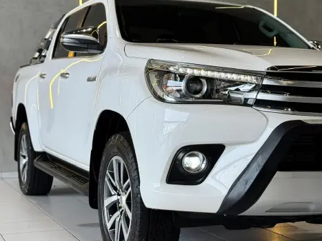 TOYOTA Hilux Caminhonete 2.8 16V SRX 4X4 DIESEL CABINE DUPLA AUTOM�TICO, Foto 8