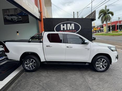TOYOTA Hilux Caminhonete 2.7 16V 4P SRV FLEX CABINE DUPLA AUTOM�TICO, Foto 8