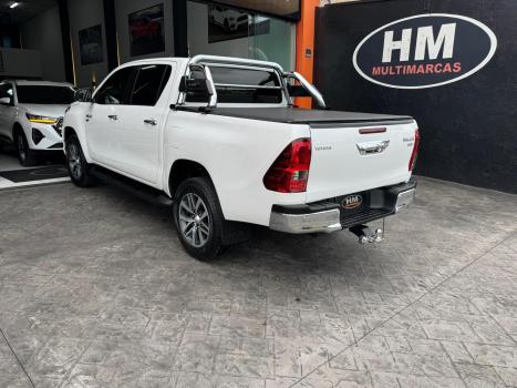 TOYOTA Hilux Caminhonete 2.7 16V 4P SRV FLEX CABINE DUPLA AUTOM�TICO, Foto 11