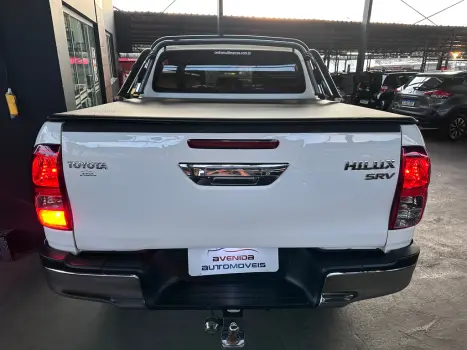 TOYOTA Hilux Caminhonete 2.8 16V SRV 4X4 DIESEL CABINE DUPLA AUTOM�TICO, Foto 4