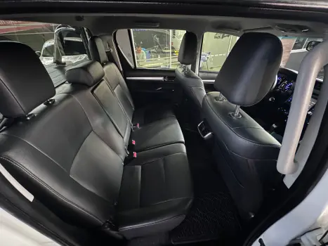 TOYOTA Hilux Caminhonete 2.8 16V SRV 4X4 DIESEL CABINE DUPLA AUTOM�TICO, Foto 6