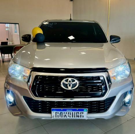 TOYOTA Hilux Caminhonete 2.8 16V 4P SR 4X4 DIESEL CABINE DUPLA AUTOM�TICO, Foto 1