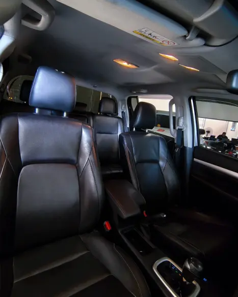 TOYOTA Hilux Caminhonete 2.8 16V 4P SR 4X4 DIESEL CABINE DUPLA AUTOM�TICO, Foto 16