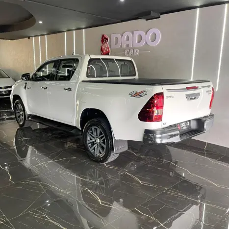 TOYOTA Hilux Caminhonete 2.8 16V SRV 4X4 DIESEL CABINE DUPLA AUTOM�TICO, Foto 9