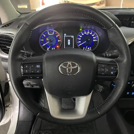 TOYOTA Hilux Caminhonete 2.8 16V SRV 4X4 DIESEL CABINE DUPLA AUTOM�TICO, Foto 12